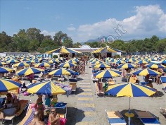 Spiaggia e ombrelloni